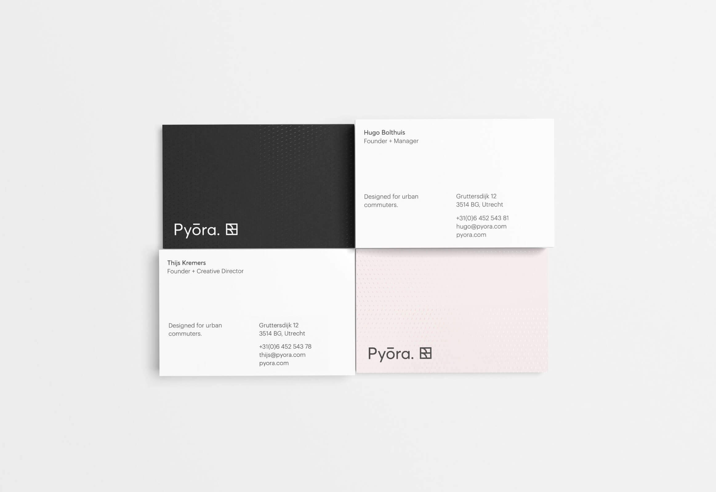 Pyora stapeltje visitekaartjes